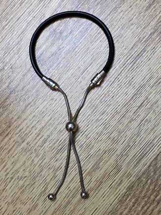 Pandora čierny koženy naramok, pandora