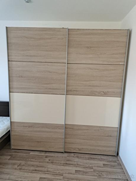 Predám šatníkovu skriňu decodom s202xv222xh66 cm, 