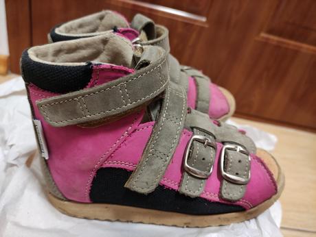 Nosene sandalky neoprot c. 26 1/2, 26