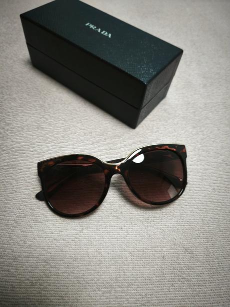 Slnecne okuliare oscar de la renta,