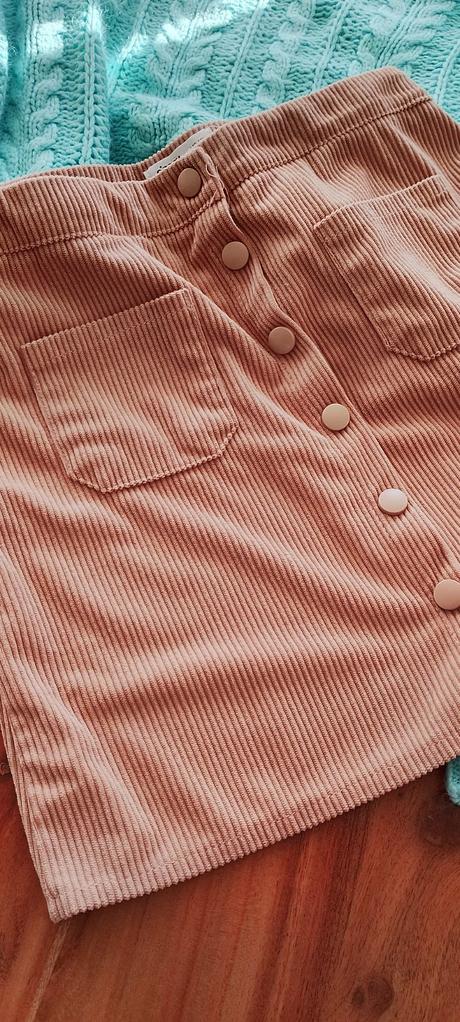 Sukňa na gombíky, sinsay,140