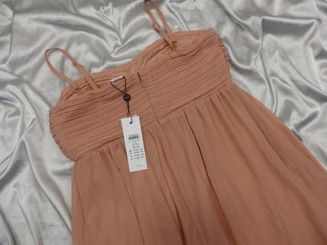 Kvalitné spoločenské šaty, 42