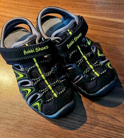 Predam detske topanky, 27