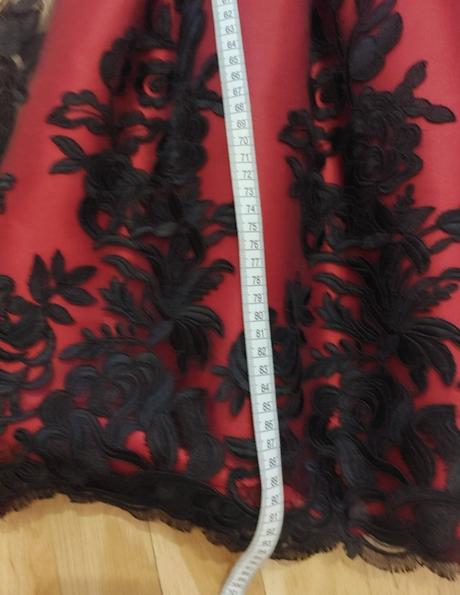 Šaty modello veľkosť 38-40, 38