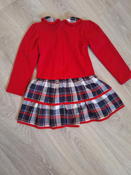 Vianočné šaty, 110