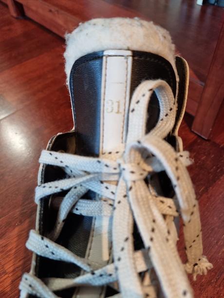 Korčule na ľad, 31