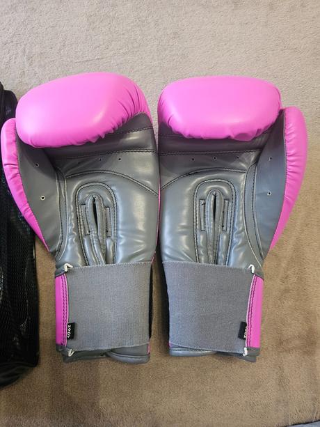 Dámske rukavice na box fitforce, 