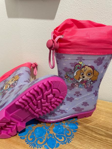 Gumáky labková patrola, 23