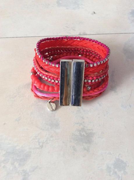 Náramok kabbalah - proti urieknutiu, 