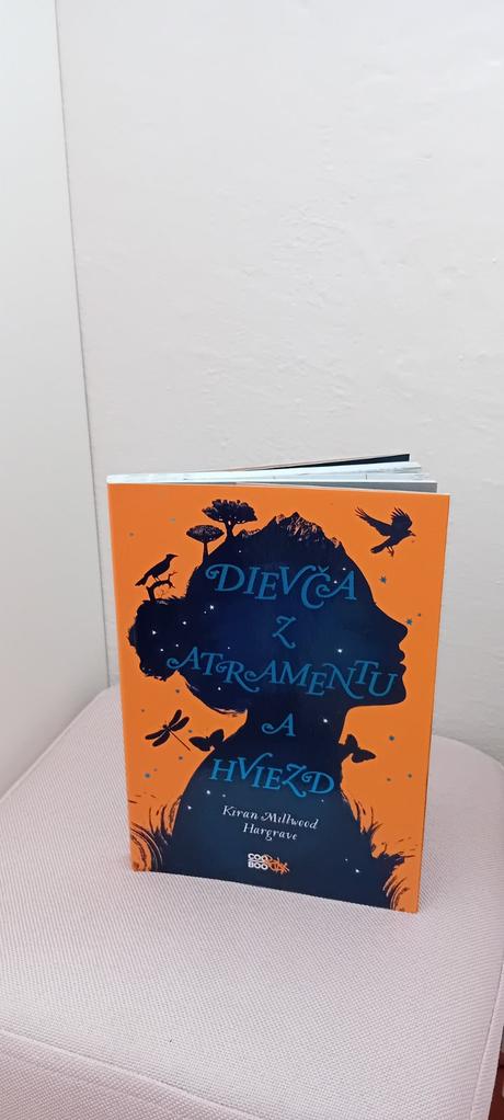 Kniha dievca z atramentu a hviezd,