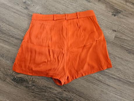 Satenove sortky, tally weijl,m