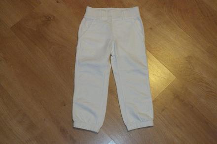 Nenosene teplaky, 104