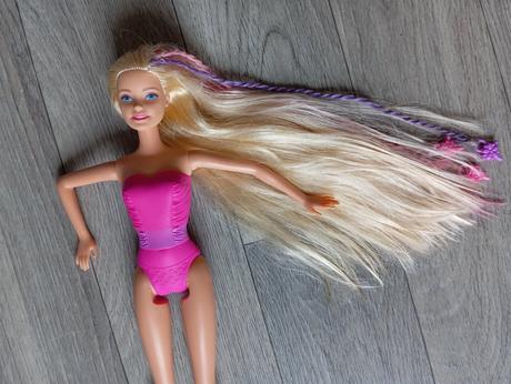 Barbie endless hair kingdom 2015, 