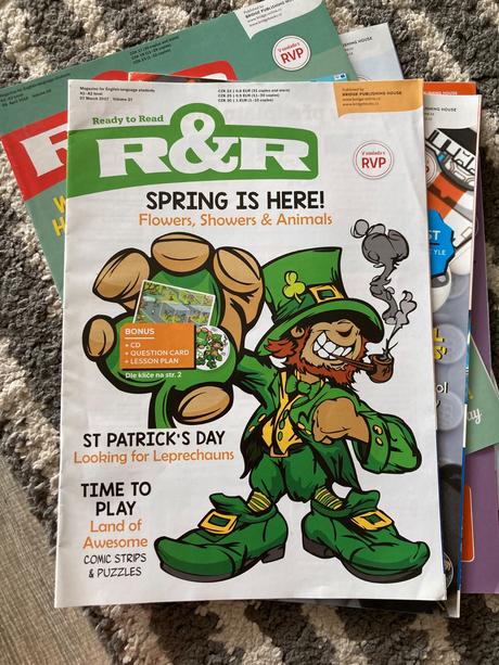 Časopisy r&r, karty a cd, 