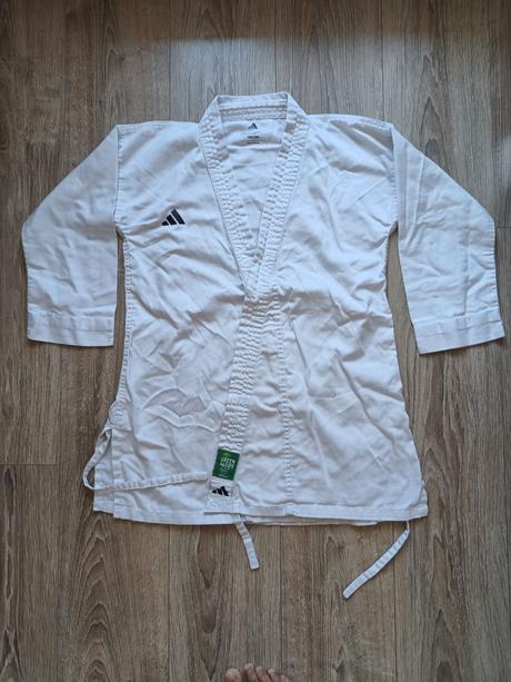 Kimono karate adidas (málo nosené), 152