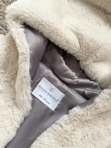 Rinascimento vesta, s