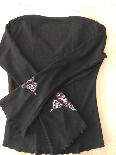 Tričko s výšivkou, m