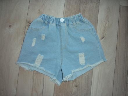 Šortky, 152