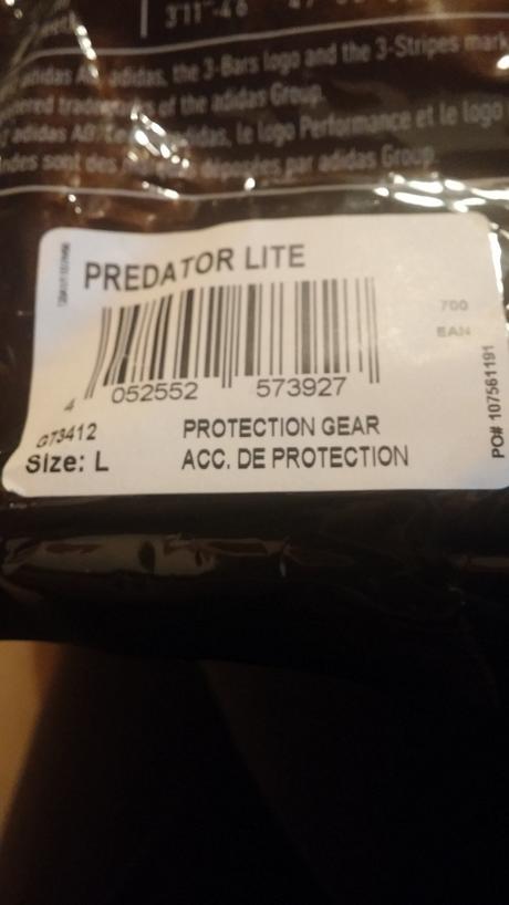Futbalove chraniče adidas., 