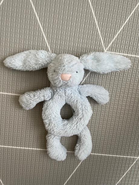 Pekná hrkálka pre babatko, 