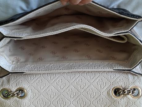 Kabelka guess, guess