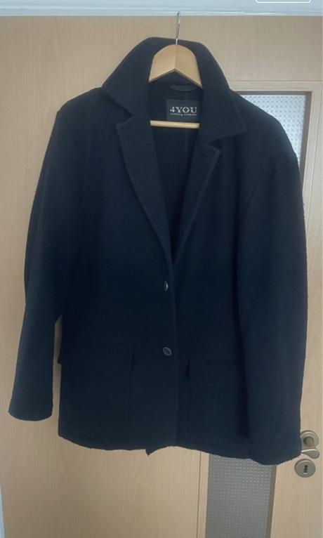 Čierny pánsky kabát, l