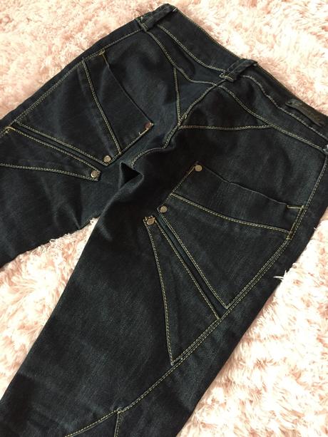 Dámske slim rifle, 26