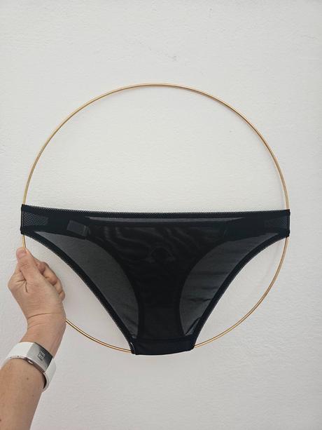 Damske nohavičky priesvitne s ručnou výšivkou, m