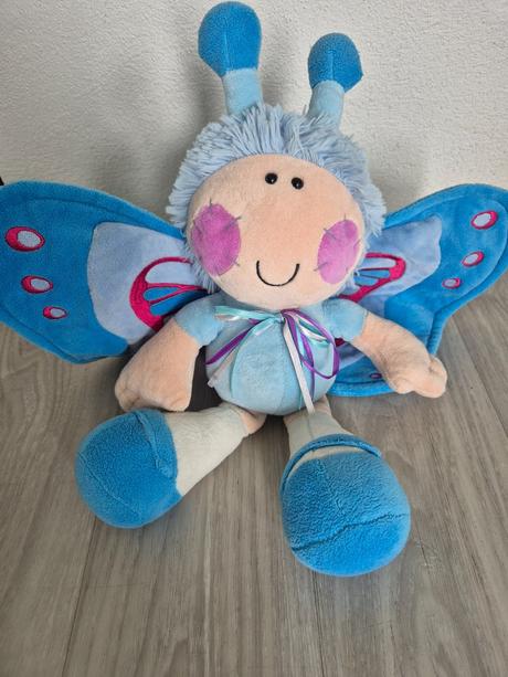 Plyšový motýľ, 