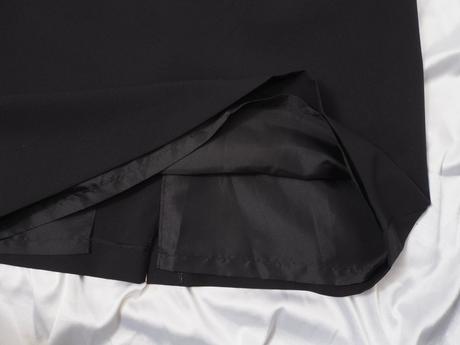 Kvalitná čierna sukňa fabiani, 48