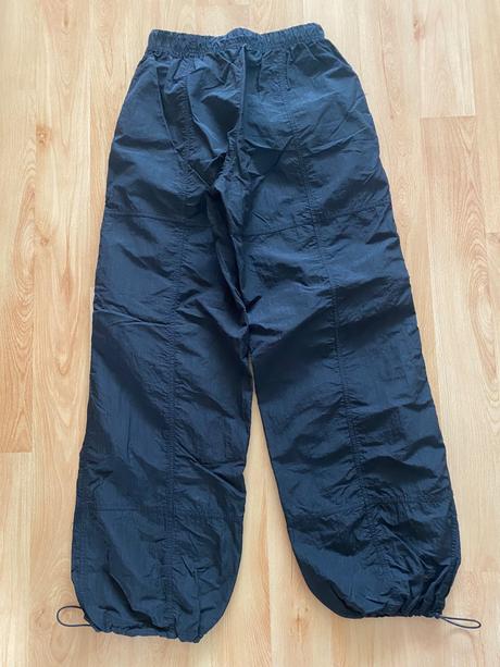 Nohavice zn. bershka, bershka,xs