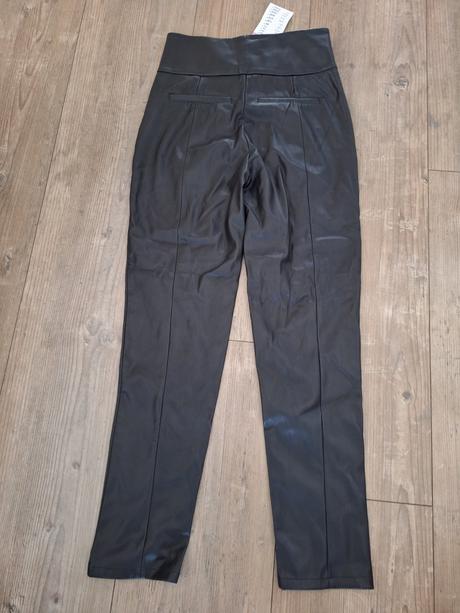 Koženkové nohavice s prackou, sinsay,m