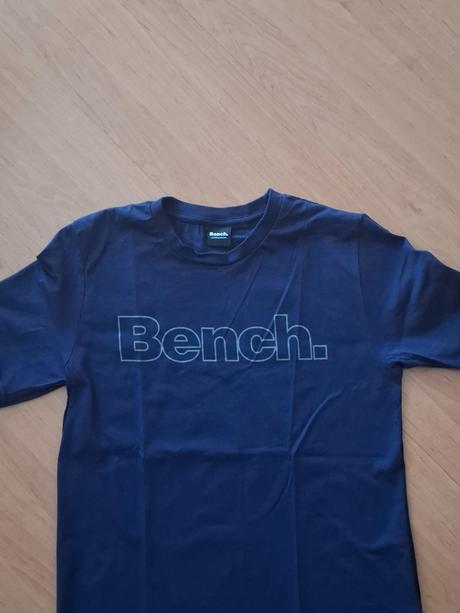 Tricko, bench,s
