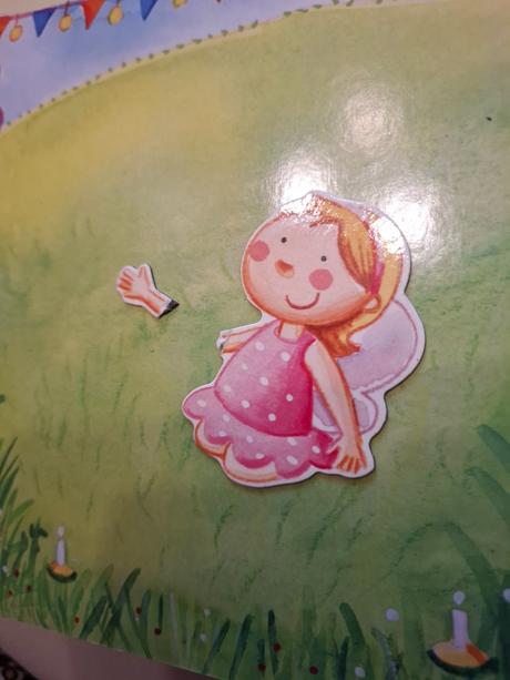 Kniha hodiny s magnetkami, 