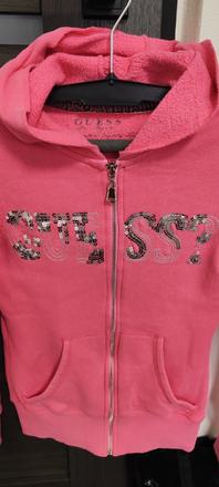 Mikina a tepláky, 152