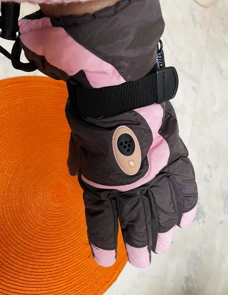 Lyžiarske rukavice thinsulate č. 7,5, 