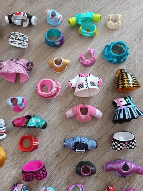 Bábika lol aj s oblečením a doplnkami, 