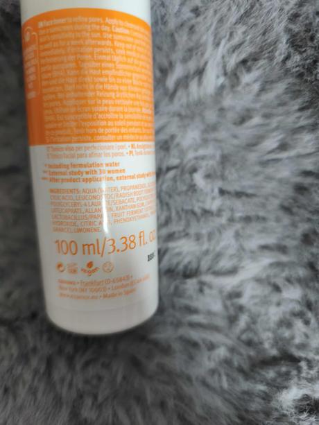 Tonikum pre redukciu kožného mazu,