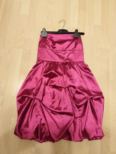 Lesklé spoločenské šaty, m