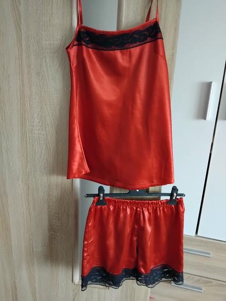 Saténový komplet, s