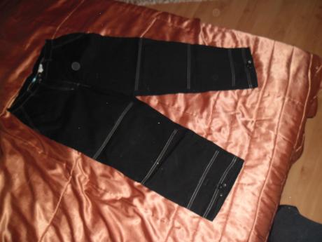 3/4ové športové nohavice, 42