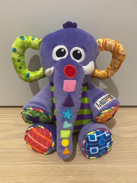 Veselý hrací slon lamaze, 