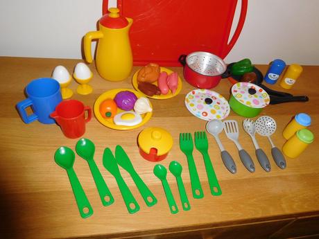 Detskýá riad do kuchyne 45 kusov,, 