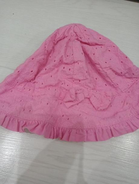 Klobúčik, tesco,86