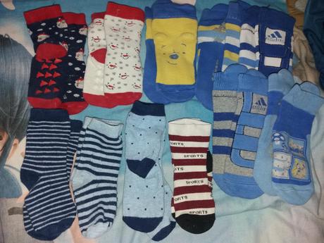 11 párov ponožiek, 24