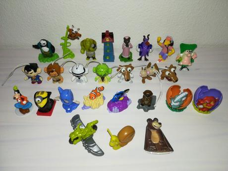 Kinder figúrky 9 - kus 50 centov,