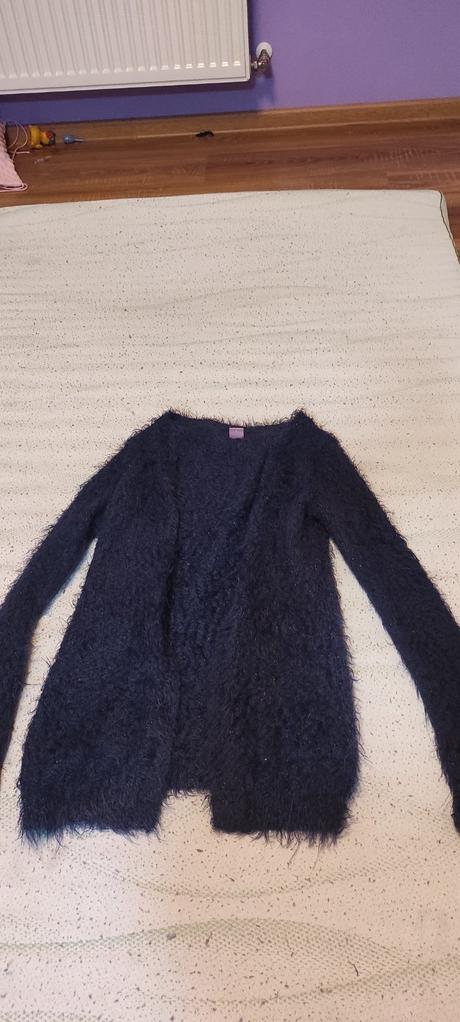 Chlpatý svetrik, 140