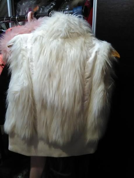 Chlpatá vesta, chilirose,l