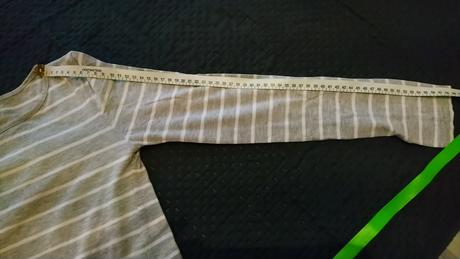 Svetrík a tričko s, amisu,s