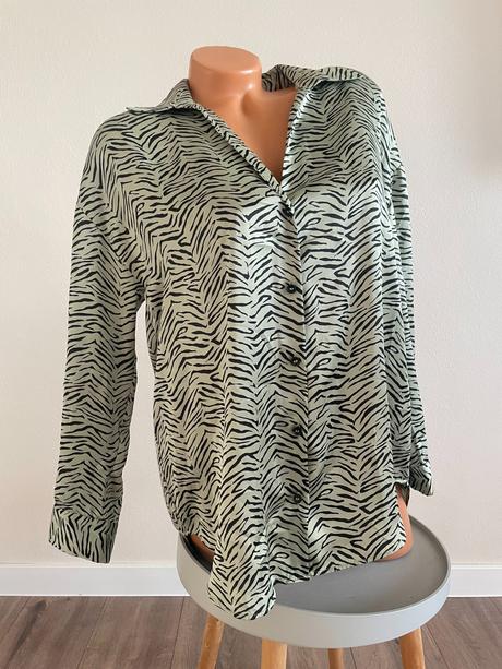 Saténová zeleno čierna košeľa, zara, s